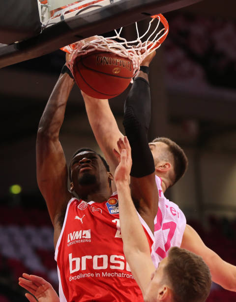 一场颇具季 一场颇具季